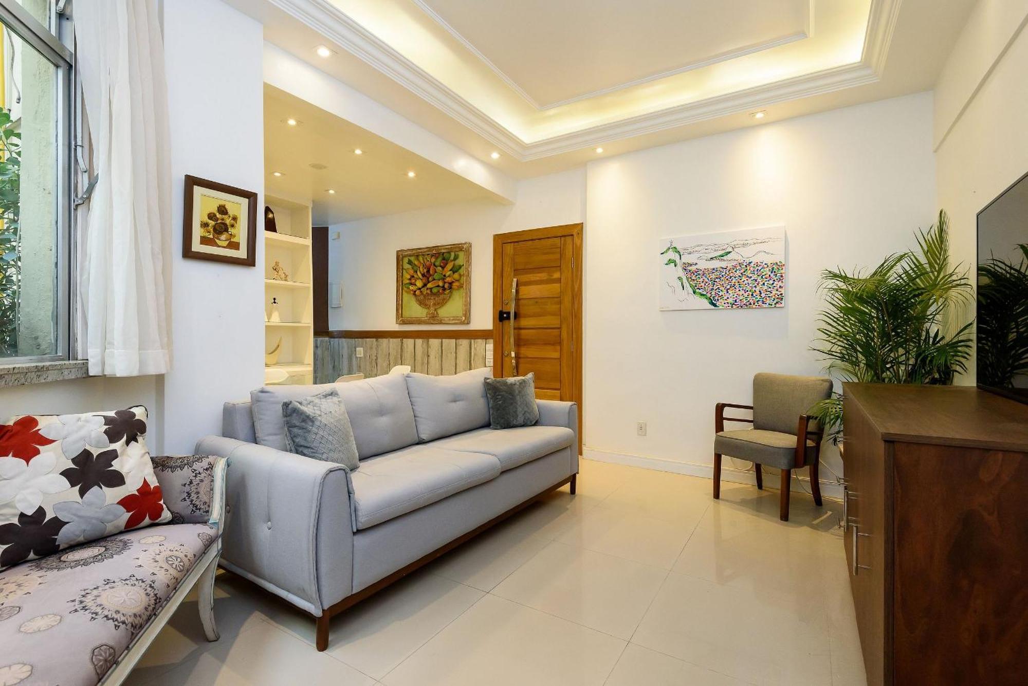 Apartamento Omar Do Rio - Df97/301: 2qtos Espaçoso, C/ Suíte, Smart Tv, Internet 350mbps C/ Workstation, A 180m Da De Copacabana E A 9 Minutos Do Metrô Siqueira Campos *